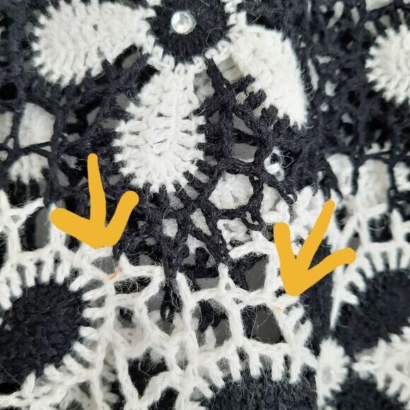 Vintage Boho Floral Net See-Through Lace Crochet Crop Top B&W Sz M Flawed - Picture 4 of 11